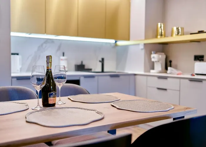 Laguna Ogrody Pieniawskie 33 Emerald Vip-z Balkonem Appartement *