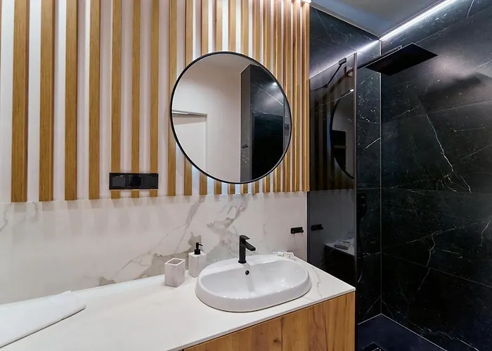 Laguna Ogrody Pieniawskie 33 Emerald Vip-z Balkonem Appartement *